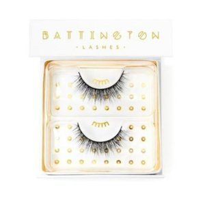 NWT 3D LASHES WITH GLUE BATTINGTON BEAUTY